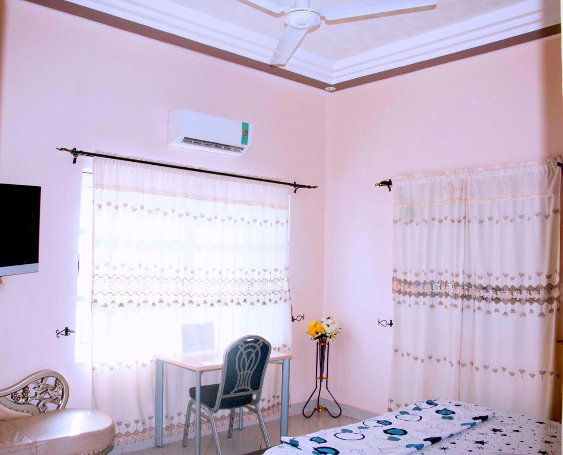 Nora Hotel كوتونو المظهر الخارجي الصورة